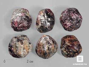 Гранат (альмандин), кристалл 2-2,5 см